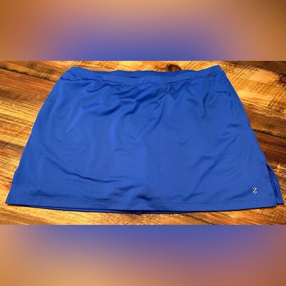 IZOD Perform-X skort Large NWOT - Picture 1 of 8